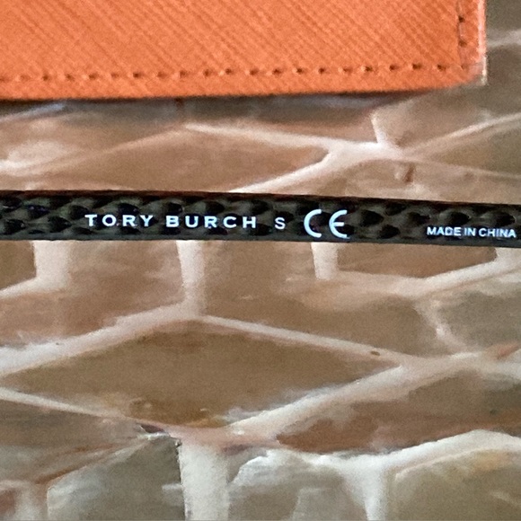 Tory Burch TY6021Q Sunglasses 398/8E- Grey Python Frame/Green Gradient Lenses - Picture 8 of 14